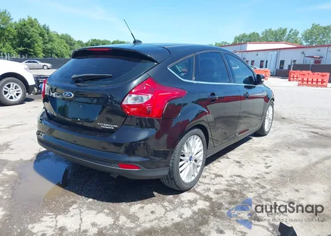 2014 Ford Focus Titanium из США, поврежденный, VIN 1FADP3N21EL429653